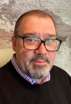 Robert Tas